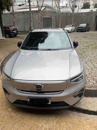 VOLVO XC40 P8 RECHARGE TWIN ELECTRIC ULTIMATE AWD VOLVO XC40 P8 RECHARGE TWIN ELECTRIC ULTIMATE AWD